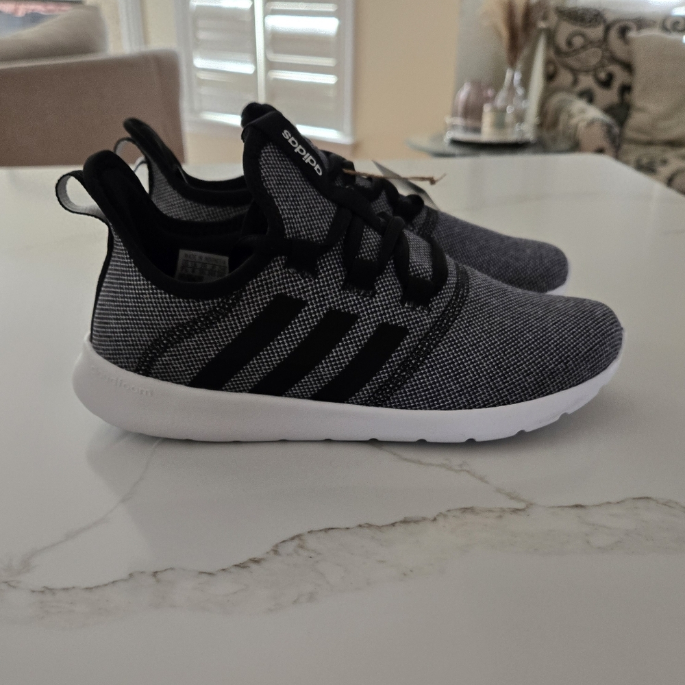 NIB Adidas Coudfoam Pure 2.0